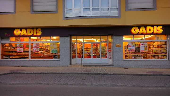 Fotografia tomada fuera de Supermercado Gadis - Supermercado en San Cosme de Barreiros, Lugo