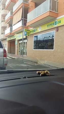 Fotografia tomada fuera de Supermercado Hiperber Pinoso I - Supermercado en Pinoso, Alicante