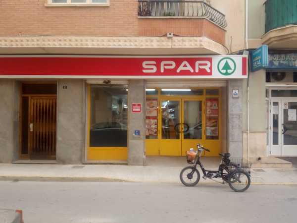 Fotografia tomada fuera de Supermercado Spar - Supermercat en Pinoso, Alicante