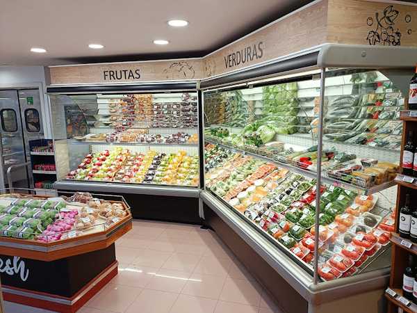 Fotografia tomada fuera de Supermercado Spar C.C. Biosfera Plaza - Supermercado en Puerto del Carmen, Las Palmas