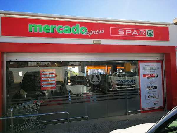 Fotografia tomada fuera de Supermercado Spar Montaña Tropical - Supermercado en Puerto del Carmen, Las Palmas
