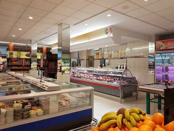 Fotografia tomada fuera de Supermercado Spar Nazaret - Supermercado en Costa Teguise, Las Palmas