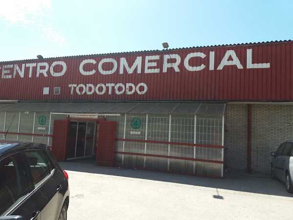Fotografia tomada fuera de SUPERMERCADO TODOTODO ALMACEN - Supermercado en Aduna, Gipuzkoa