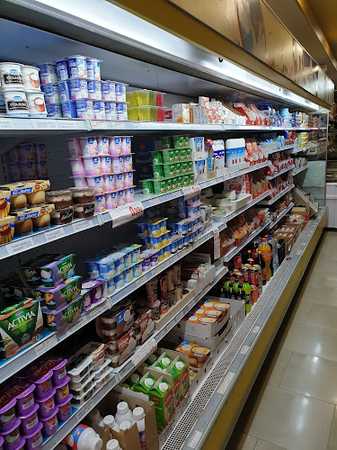 Fotografia tomada fuera de Supermercado Tomas E Hijos Coviran - Supermercado en Orellana la Vieja, Badajoz