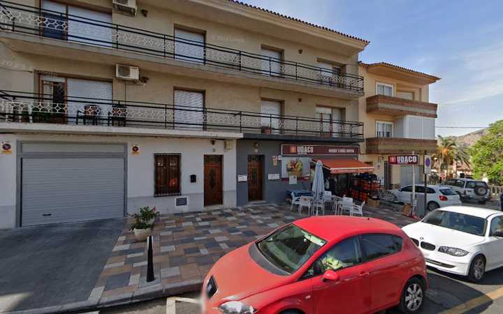 Fotografia tomada fuera de Supermercado UDACO - Supermercado en Finestrat, Alicante