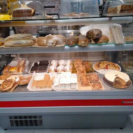 Fotografia tomada fuera de Supermercado-cafeteria Depaso - Comercio en Guía, Las Palmas