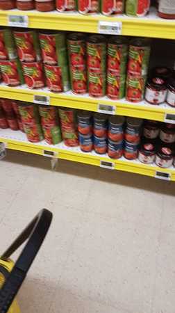 Fotografia tomada fuera de Supermercados Alimerka - Supermercado en Cabañaquinta, Asturias