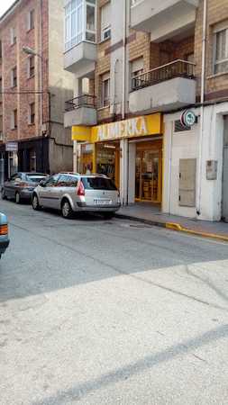 Fotografia tomada fuera de Supermercados Alimerka - Supermercado en Moreda, Asturias