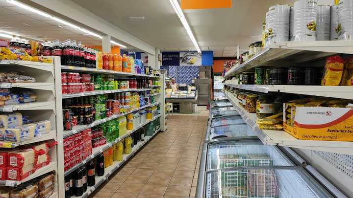 Fotografia tomada fuera de Supermercados Charter - Supermercado en Xèrica, Castellón