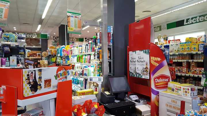 Fotografia tomada fuera de Supermercados Covirán - Supermercado en Villena, Alicante