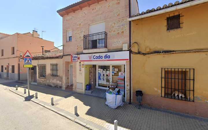 Fotografia tomada fuera de Supermercados Dia - Supermercado en Uceda, Guadalajara