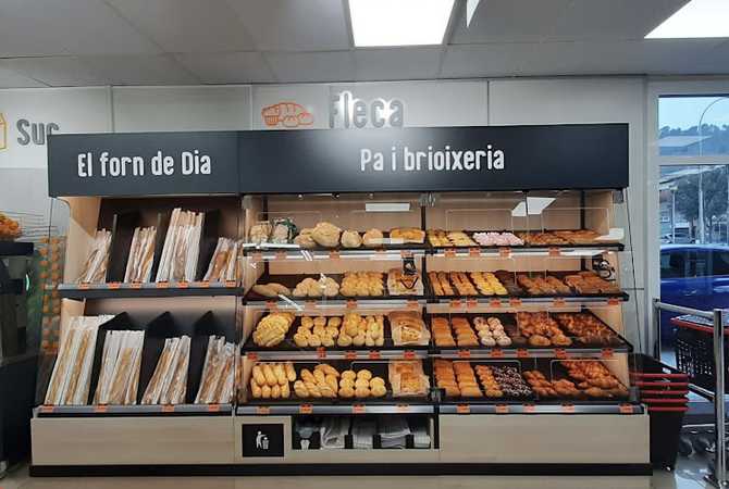 Fotografia tomada fuera de Supermercados Dia - Supermercat en Moià, Barcelona