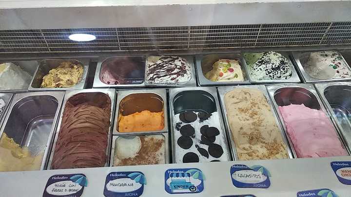 Fotografia tomada fuera de Cafeteria Heladería cucurucho - cafeterías en Mutxamel, Alicante