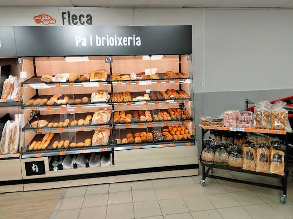 Fotografia tomada fuera de Supermercados Dia - Supermercado en Calella, Barcelona