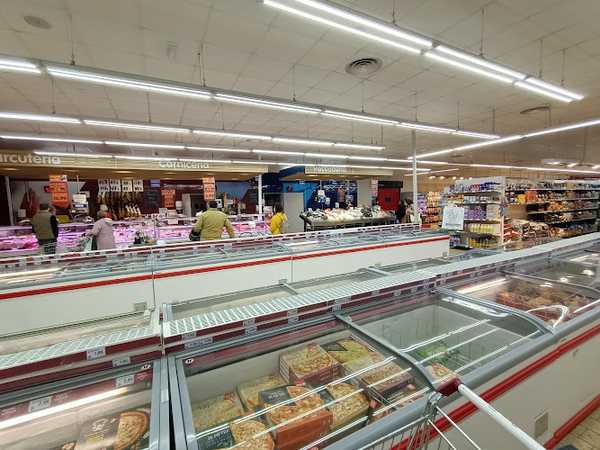 Fotografia tomada fuera de Supermercados Dia - Supermercado en El Puerto de Sta María, Cádiz
