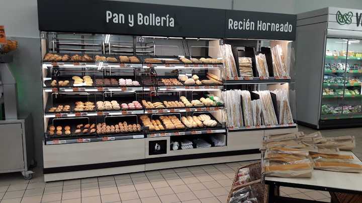 Fotografia tomada fuera de Supermercados Dia - Supermercado en Mieres, Asturias