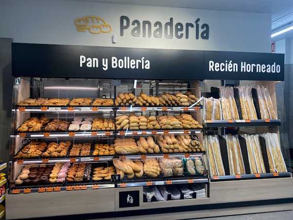 Fotografia tomada fuera de Supermercados Dia - Supermercado en Puente Genil, Córdoba