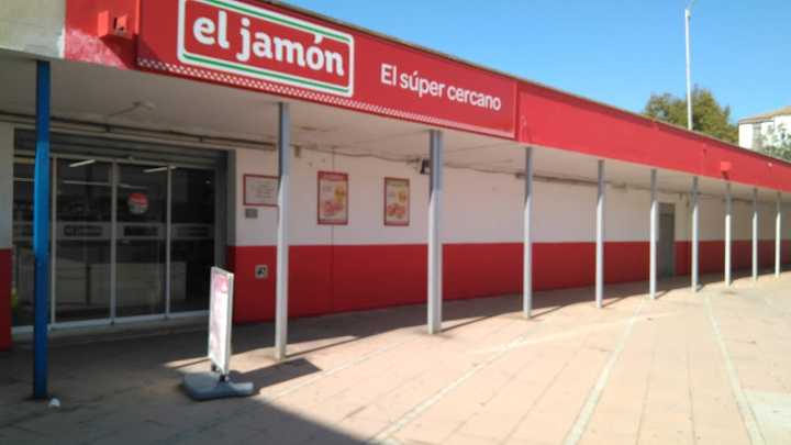 Fotografia tomada fuera de Supermercados El Jamón - Supermercado en Huelva, Huelva