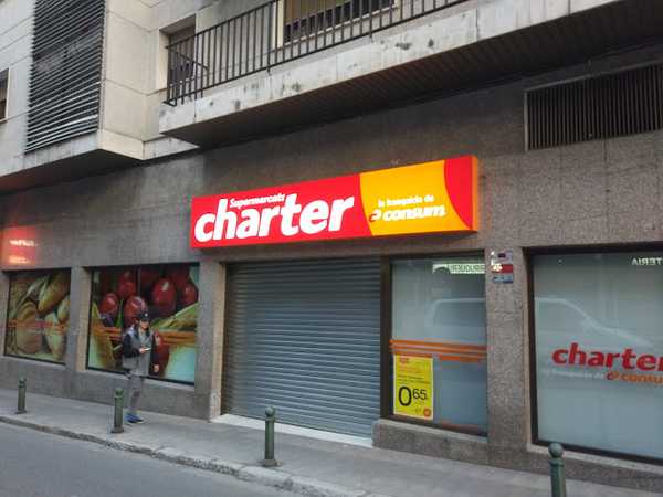 Fotografia tomada fuera de Supermercats Charter - Supermercat en Figueres, Girona