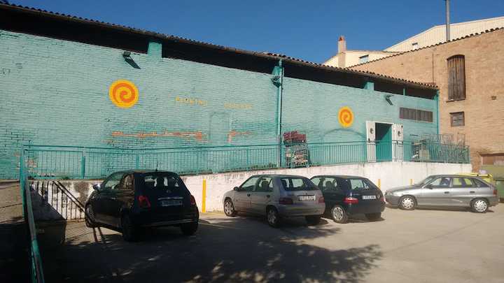 Fotografia tomada fuera de Supermercats Llobet - Supermercado en Balsareny, Barcelona
