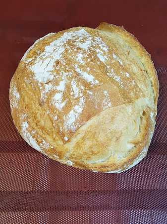 Fotografia tomada fuera de Tahona Luis - Panadería en El Molar, Madrid