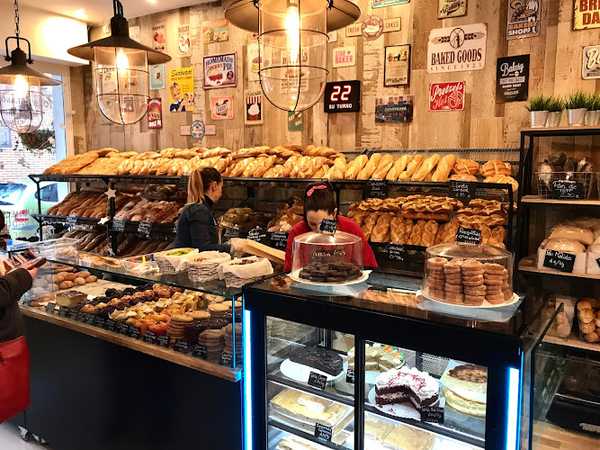 Fotografia tomada fuera de Tahona San José - Panadería en Illescas, Toledo
