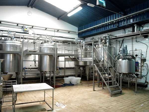 Fotografia tomada fuera de TALLERES LUMA S.L. - Heladería en Villacedré, León