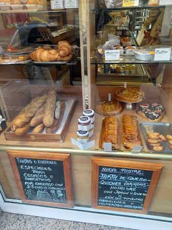 Fotografia tomada fuera de Tartas Melba - Pastelería en Zaragoza, Zaragoza