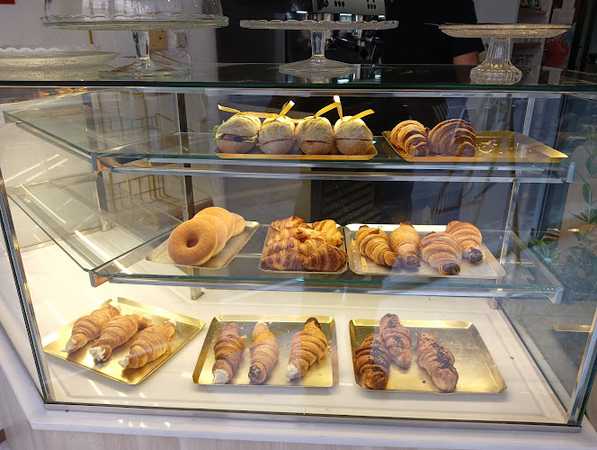 Fotografia tomada fuera de Tepuy Pastisseria - cafeterías en Lleida, Lleida