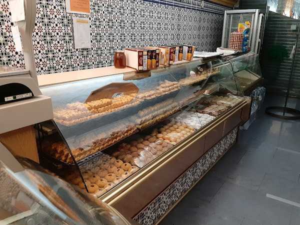 Fotografia tomada fuera de Teteria Pastisseria La Palmera - Pastelería en Manresa, Barcelona