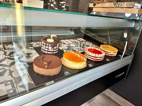 Fotografia tomada fuera de The Cake Lab - Pastelería en Lleida, Lleida