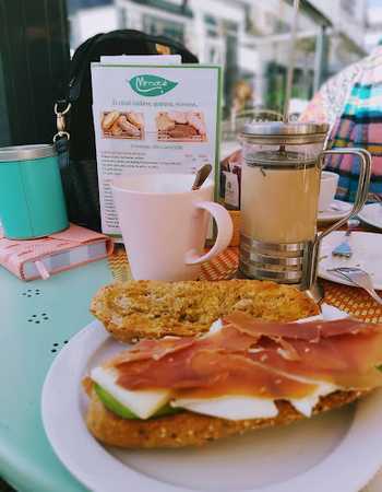 Fotografia tomada fuera de Tienda de Té Mimaté - Tienda de té en Conil de la Frontera, Cádiz