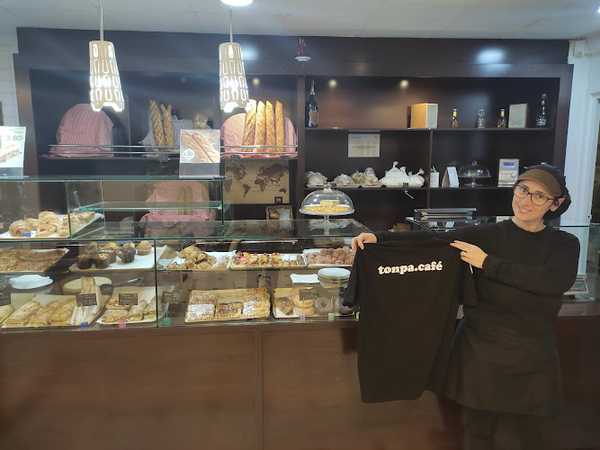 Fotografia tomada fuera de Tonpa.café - Panadería en Barcelona, Barcelona