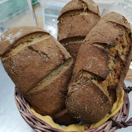 Fotografia tomada fuera de ULTRAMARINOS - PANADERÍA RO-EL-MA - Comercio en A Pobra do Brollón, Lugo