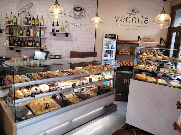 Fotografia tomada fuera de Vannila Pastelería cafetería - restaurantes en Parla, Madrid