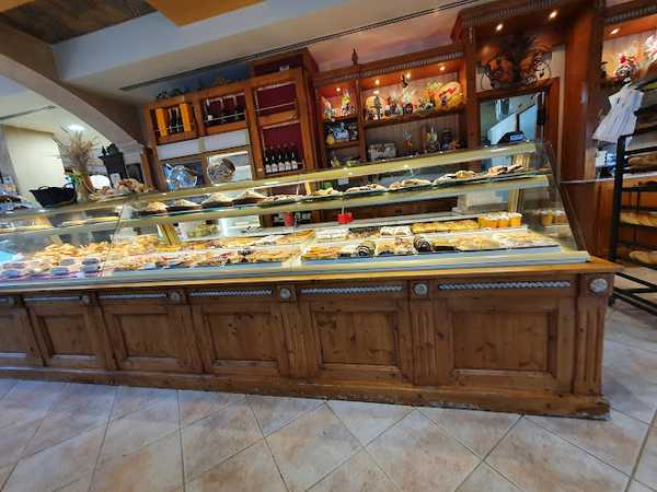 Fotografia tomada fuera de Viena - Pastelería en Villaviciosa, Asturias