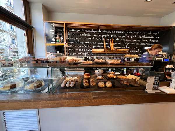 Fotografia tomada fuera de VILLA BAKERY - Forn de pa en Barcelona, Barcelona