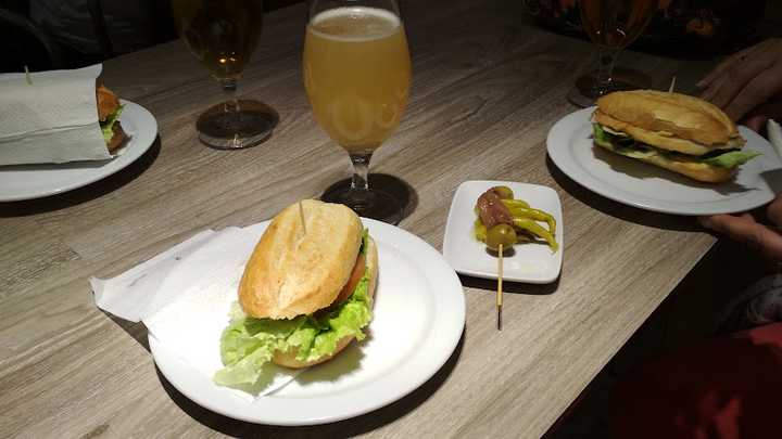 Fotografia tomada fuera de Cafeteria Mimetiz - bares en Mimetiz, Bizkaia