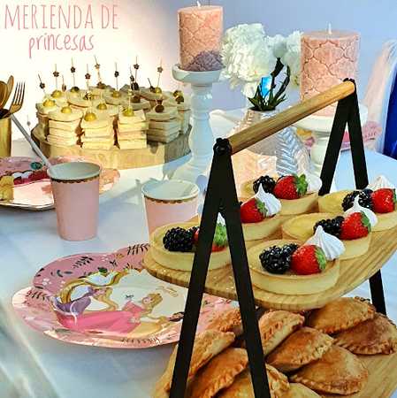 Fotografia tomada fuera de Vivian's Delight - Tienda de artículos para decoración en pastelería en Esplugues de Llobregat, Barcelona