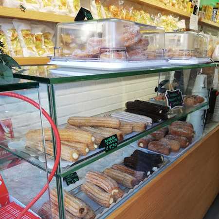 Fotografia tomada fuera de Xurreria Trifón - Churrería en Vilanova i la Geltrú, Barcelona