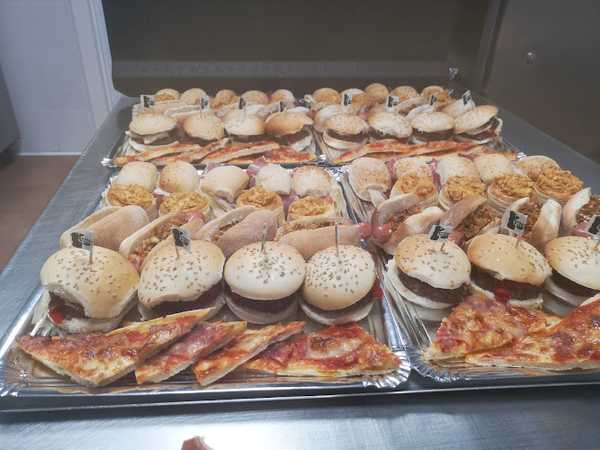 Fotografia tomada fuera de ZAMPABOLLOS PANADERÍA PASTELERIA - Panadería en Santander, Cantabria
