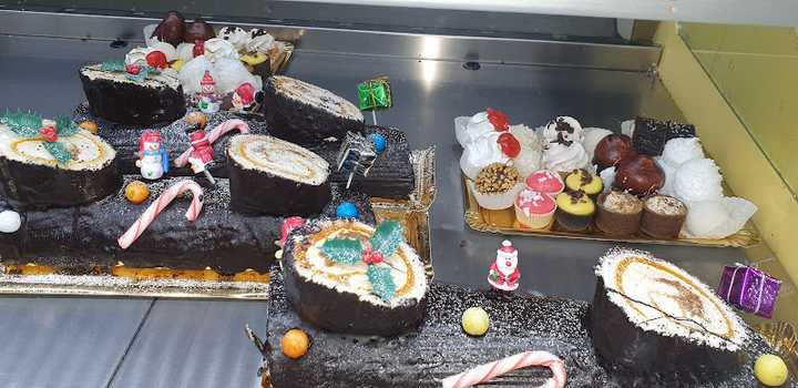 Fotografia tomada fuera de Cafeteria Panaderia Monteplaya - cafeterías en Aguadulce, Almería