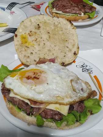 Fotografia tomada fuera de Cafetería Rofer - cafeterías en Espinosa de los Monteros, Burgos