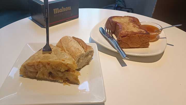 Fotografia tomada fuera de Cafetería Ttopara - cafeterías en Hondarribia, Gipuzkoa