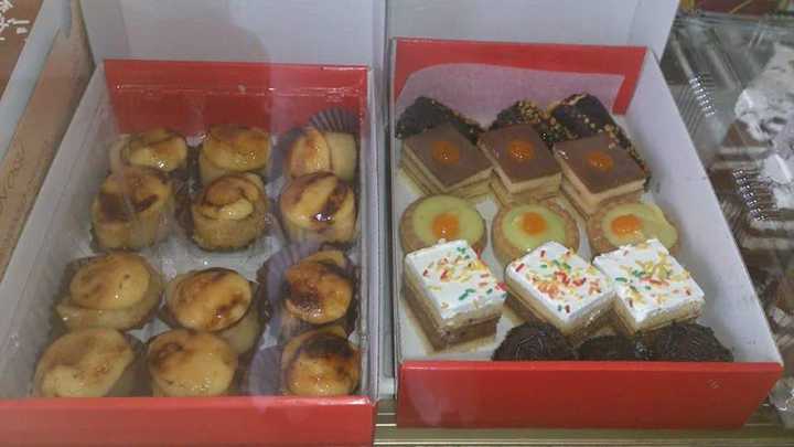 Fotografia tomada fuera de CAMPOARAS - Despacho Avenida Estación - Punto de Pan Caliente - Panadería en Puente Genil, Córdoba