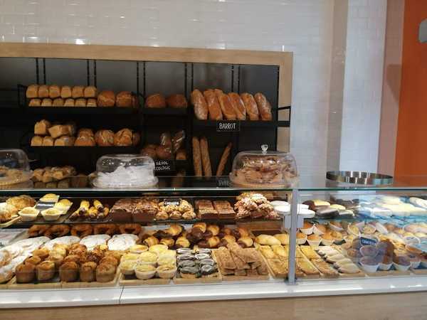 Fotografia tomada fuera de Can Bastons - Bakery en Mataró, Barcelona