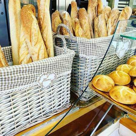 Fotografia tomada fuera de CAN GIRONÈS - Forn de pa en Blanes, Girona