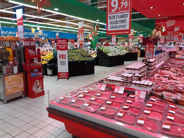 Fotografia tomada fuera de Alcampo - Supermercado en Durango, Bizkaia