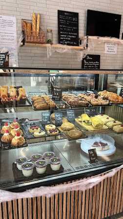 Fotografia tomada fuera de Caprice Coffe&Bakery - cafeterías en Castelldefels, Barcelona