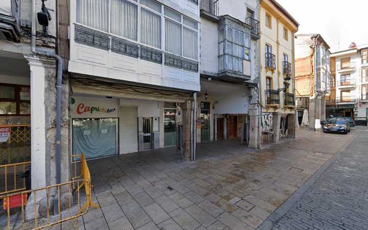 Fotografia tomada fuera de CAPRICHITOS - Tienda de golosinas en Briviesca, Burgos